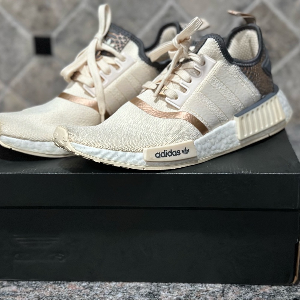 Adidas Beige and Gold Women's Sneakers